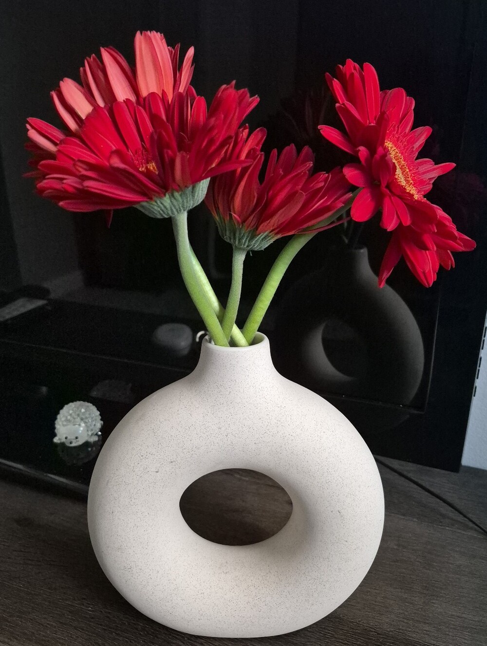 Modern Cream Donut Ceramic Vase with Red Faux Flowers - Brand